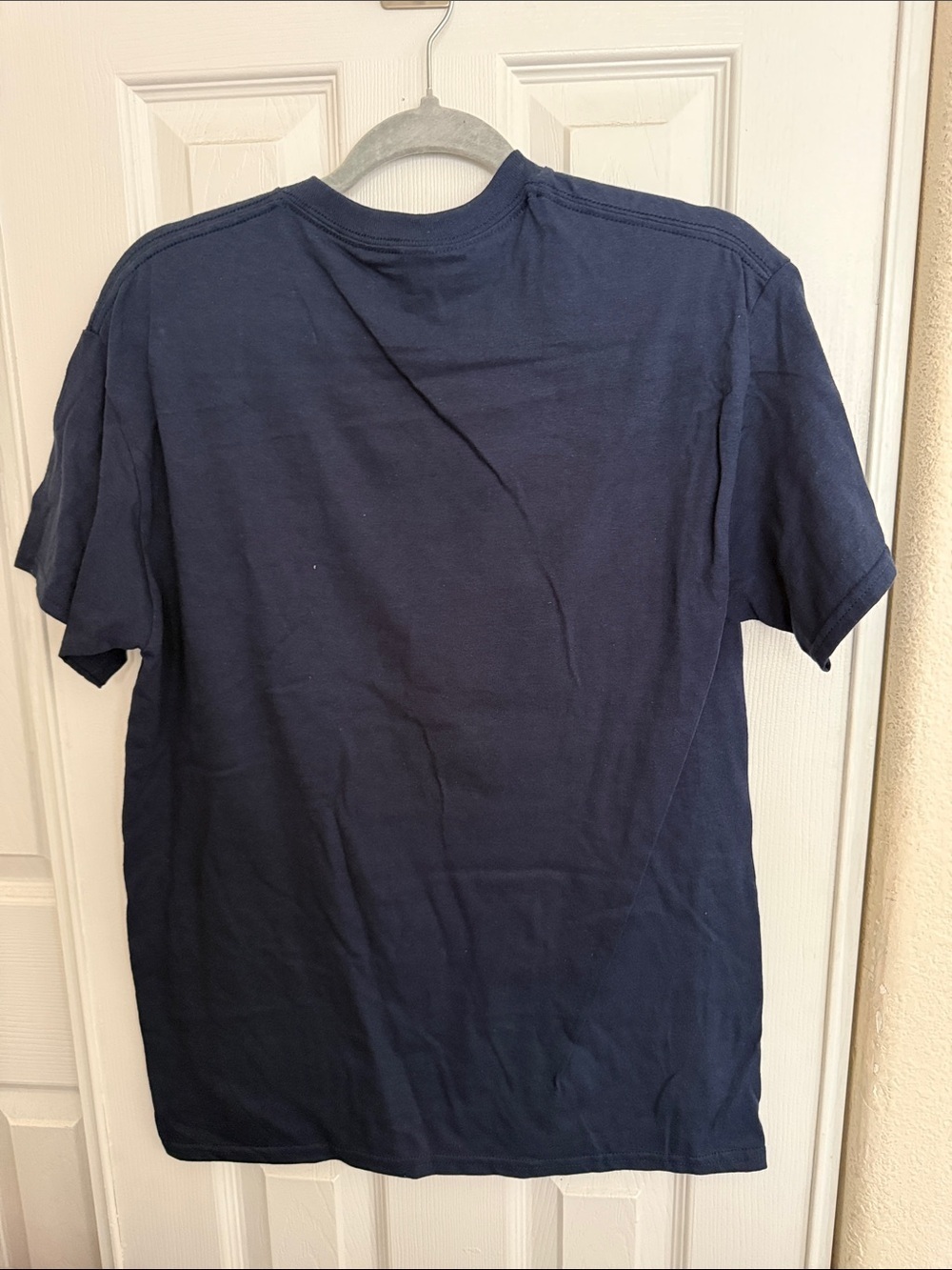 Gildan Navy Short-Sleeve Tee with Multicolor Native-Inspired Portrait - Picture 5 of 5